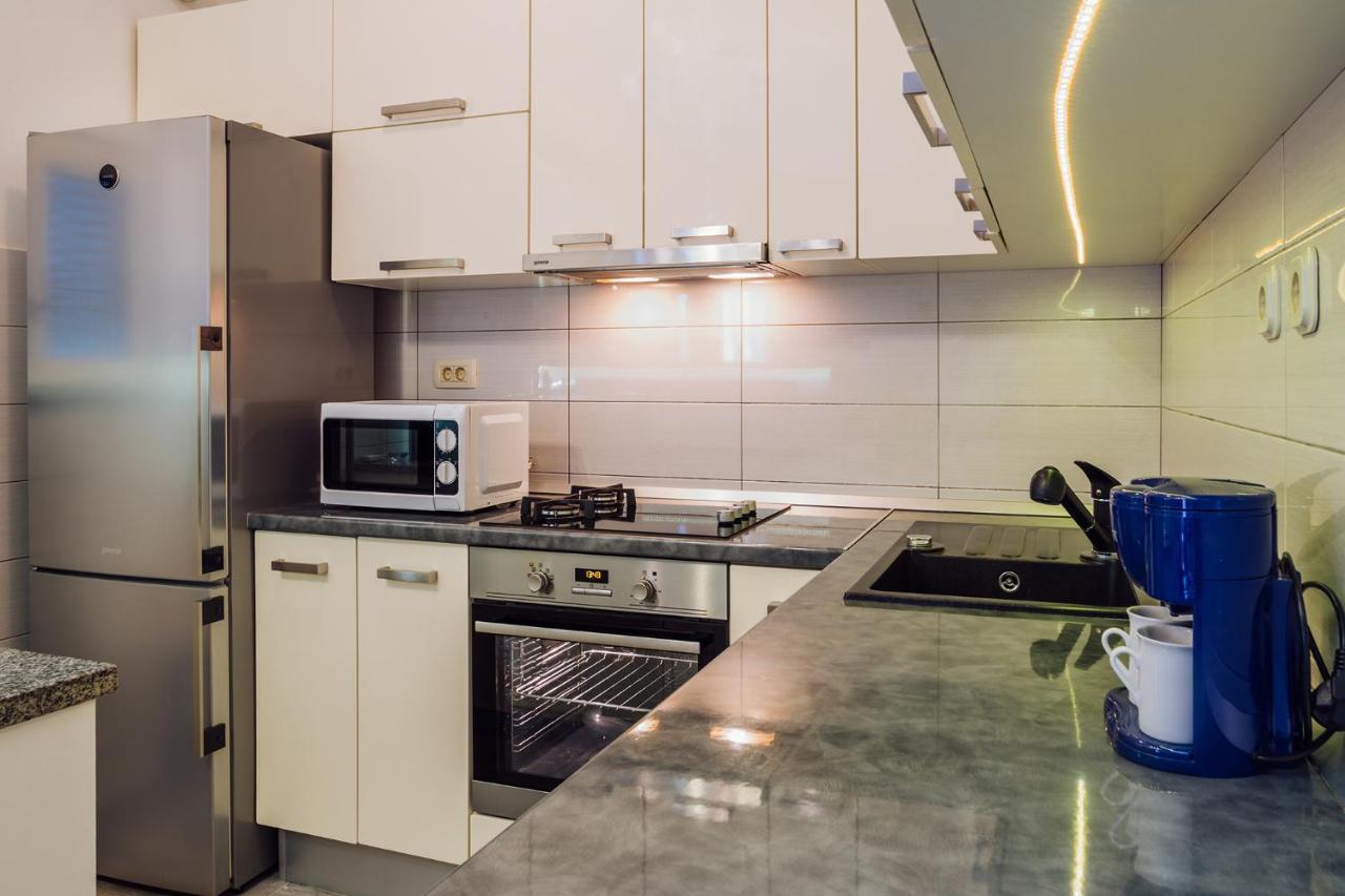Apartments Essentia Podstrana Luaran gambar