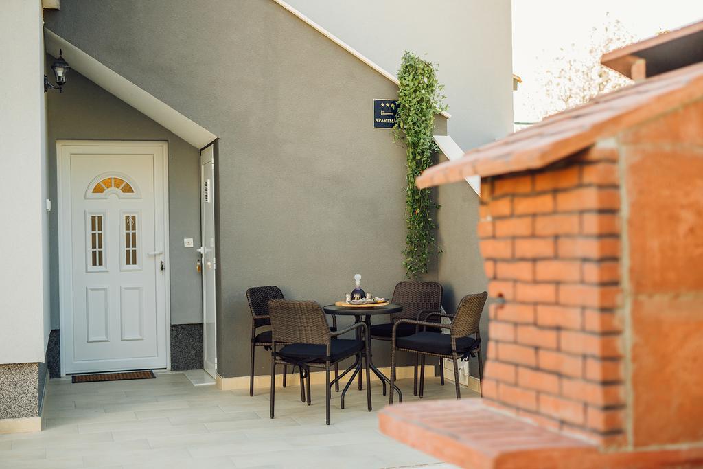 Apartments Essentia Podstrana Luaran gambar